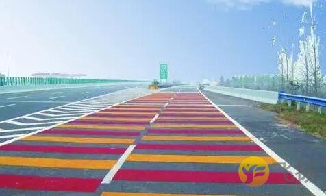 西安道路划线讲述彩色防滑路面的种类都有哪些？