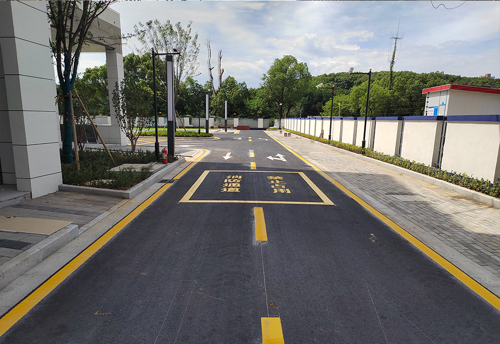 西安小区道路划线项目顺利完工