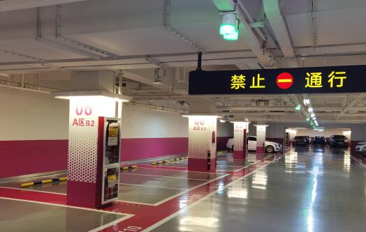 西安专业车位划线团队精准提升道路标识清晰度,化解停车难题 西安专业车位划线团队精准提升道路标识清晰度,化解停车难题